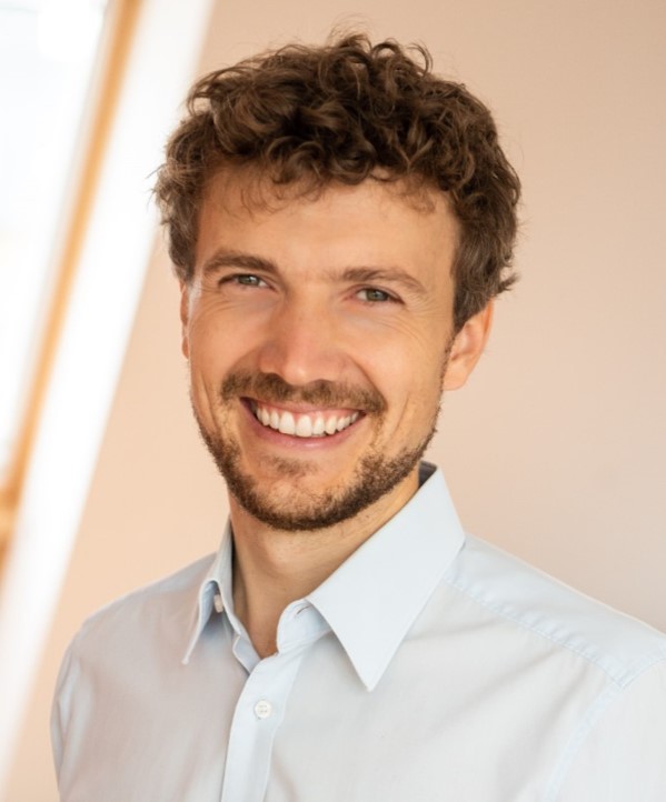 Dr. Paul Wöbkenberg